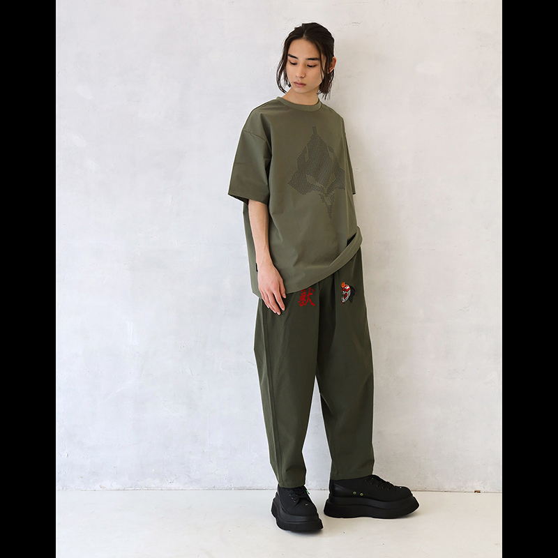 RADIO EVA A081 THE BEAST EMBROIDERY Tapered Pants/OLIVE OLIVE M