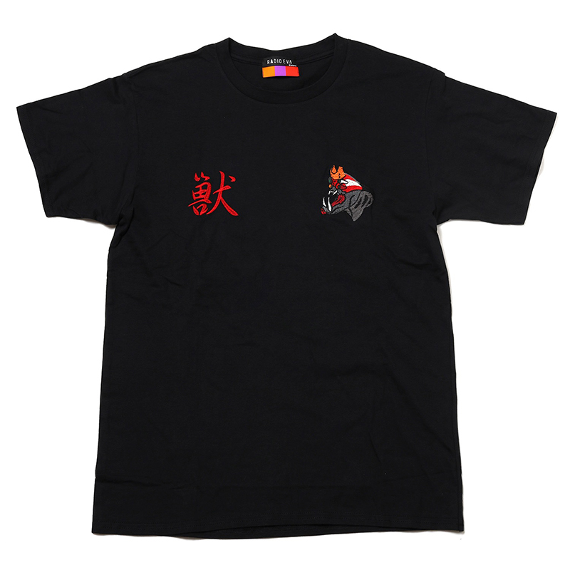 RADIO EVA 813 THE BEAST EMBROIDERY T-Shirt/BLACK