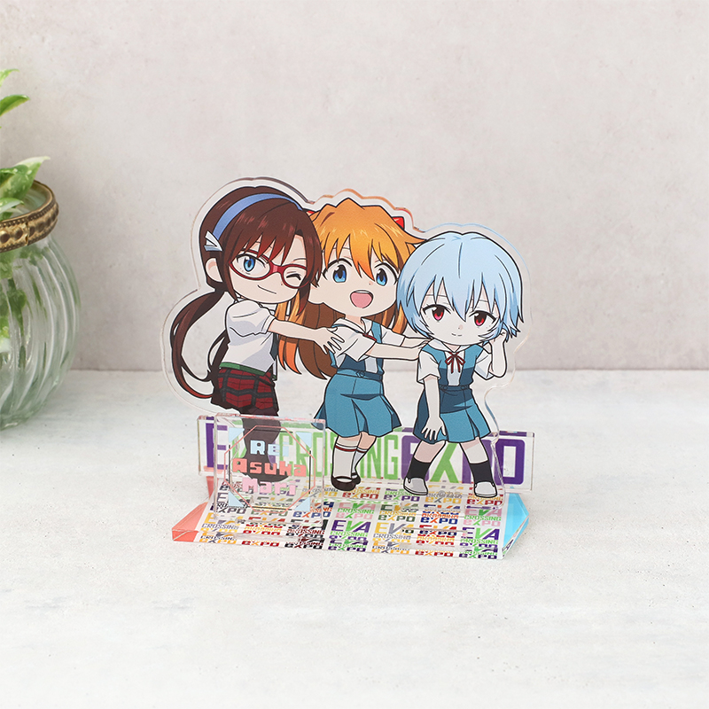 【エヴァンゲリオン大博覧会】アクリルスタンド/メインビジュアル・デフォルメ(レイ＆アスカ＆マリ)