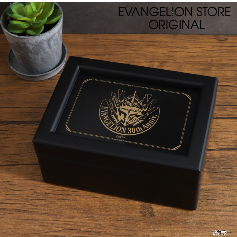 EVA STOREオリジナル 木製オルゴール／30周年エンブレム(残酷な天使のテーゼ) [お届け予定：2025年12月下旬]