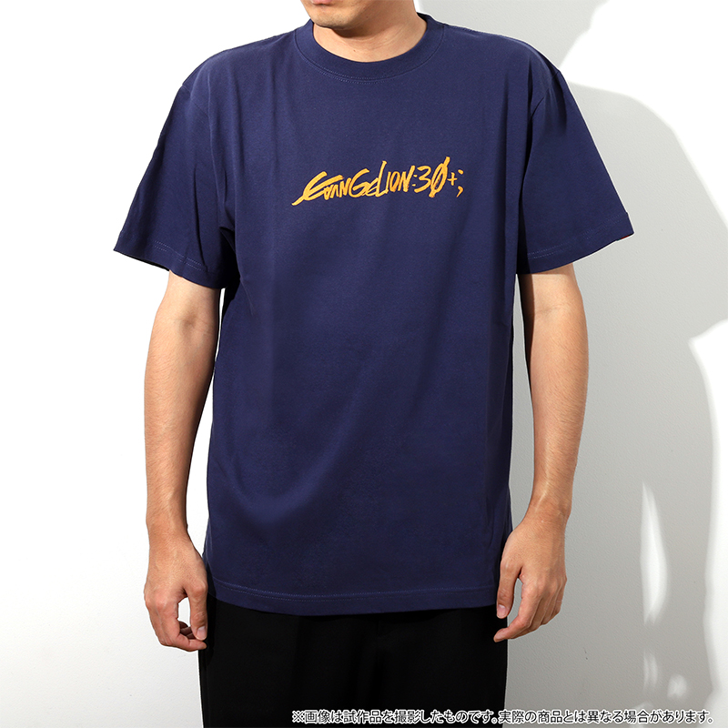 【EVANGELION:30+；】Tシャツ・ロゴ/紺  [お届け予定：2026年2月中旬]